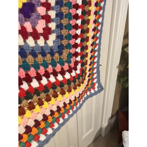 Crochet Handmade Afghan Lap Throw Baby Blanket Vintage Granny Square 36x36 - Picture 7 of 8